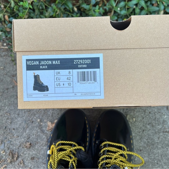 NEW Dr. Martens Vegan Jadon Max Platform Boots Size 10 - Picture 10 of 14